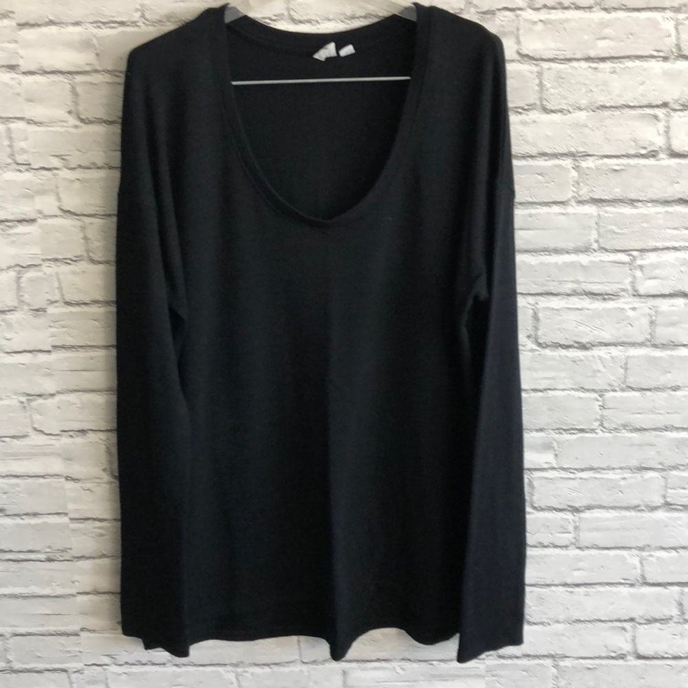 GAP lightweight black slouchy sweater size L